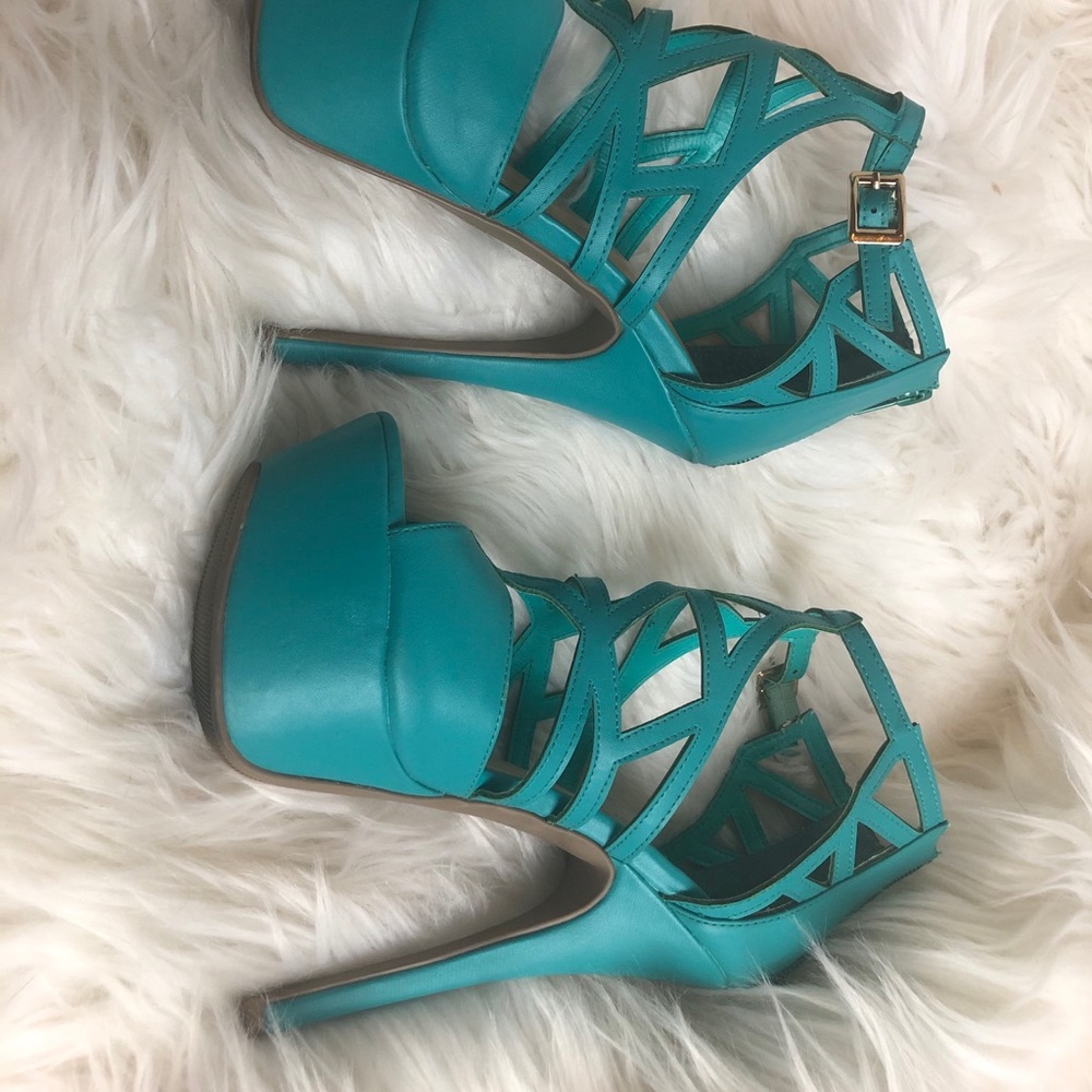 Teal heels